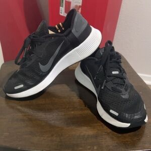 Nike Black and Gray Athletic Shoes